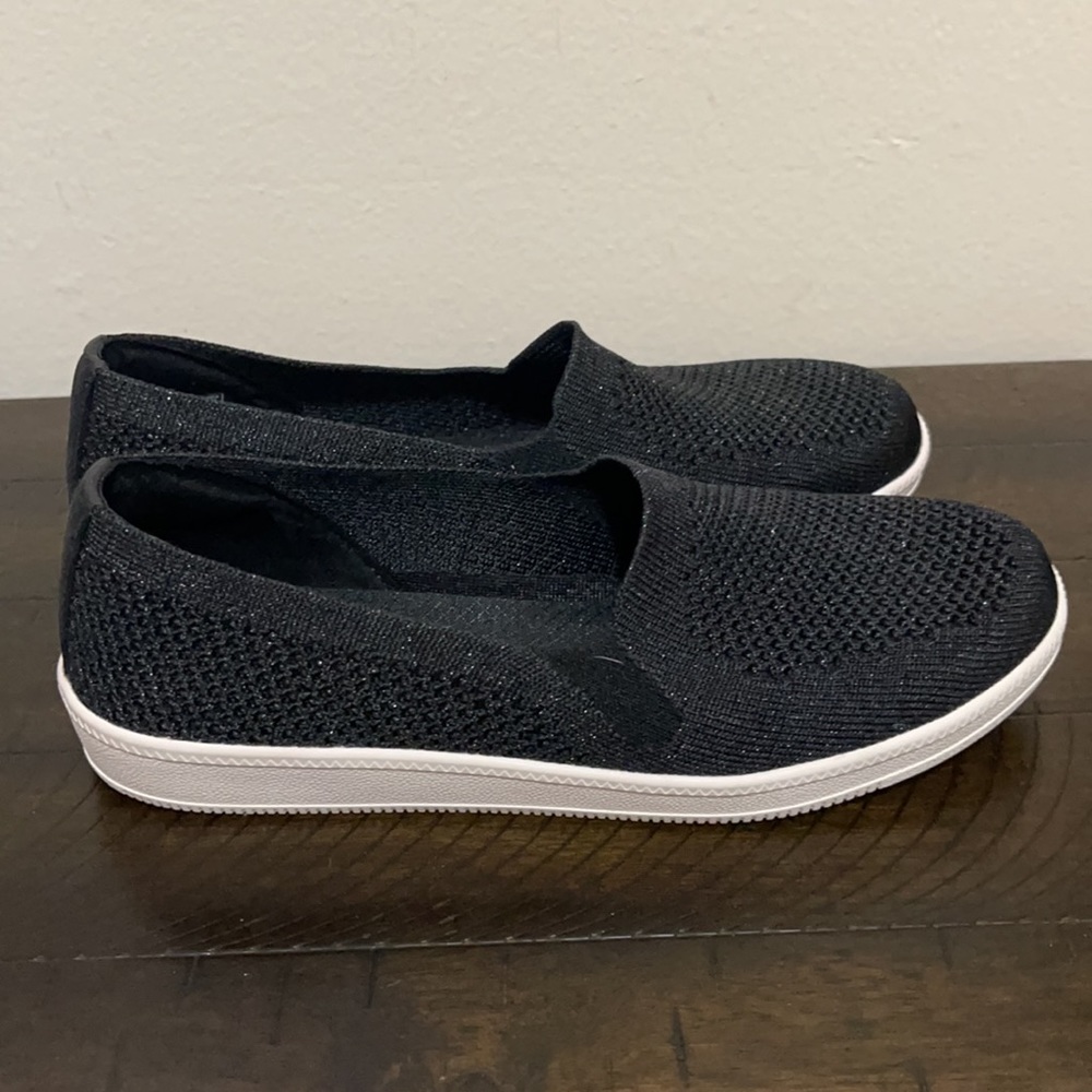 Skechers slip ons flats